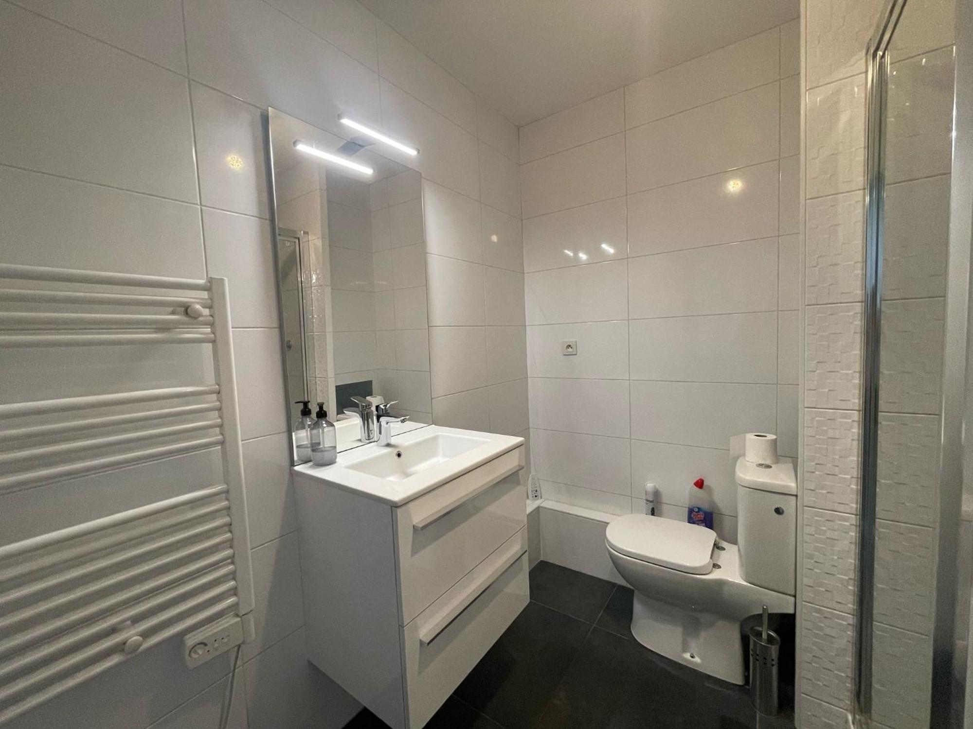 City & Cosy, Lyon Charcot- Wifi - Lave Linge - Balcon - Parking Dış mekan fotoğraf