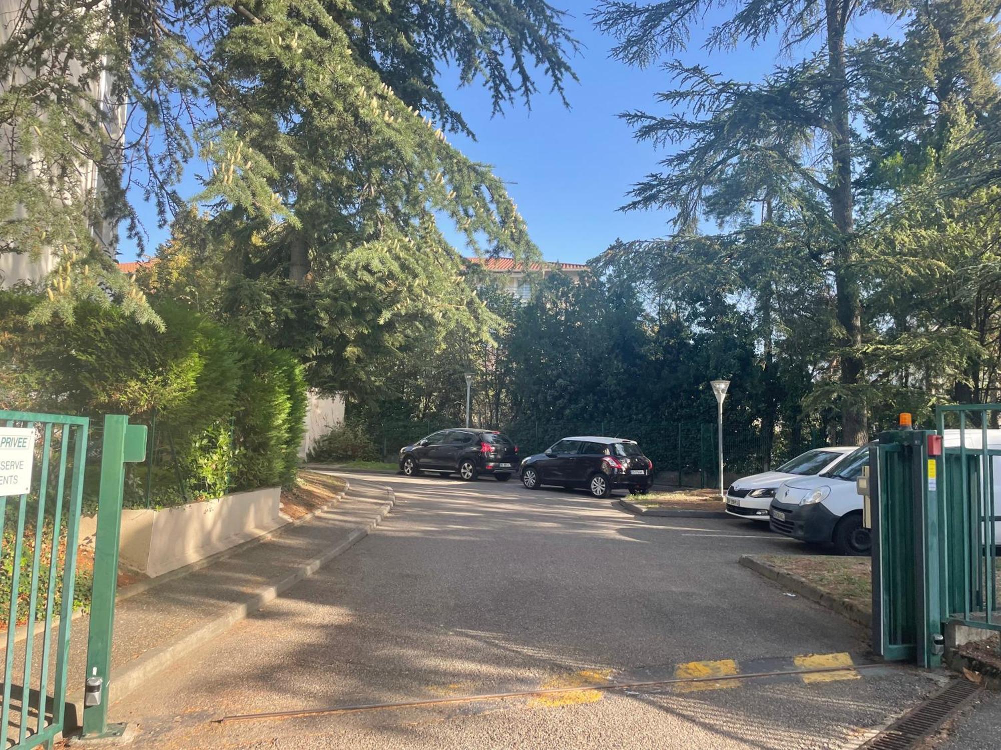 City & Cosy, Lyon Charcot- Wifi - Lave Linge - Balcon - Parking Dış mekan fotoğraf
